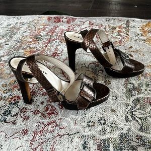 Karen Millen leather embossed heels